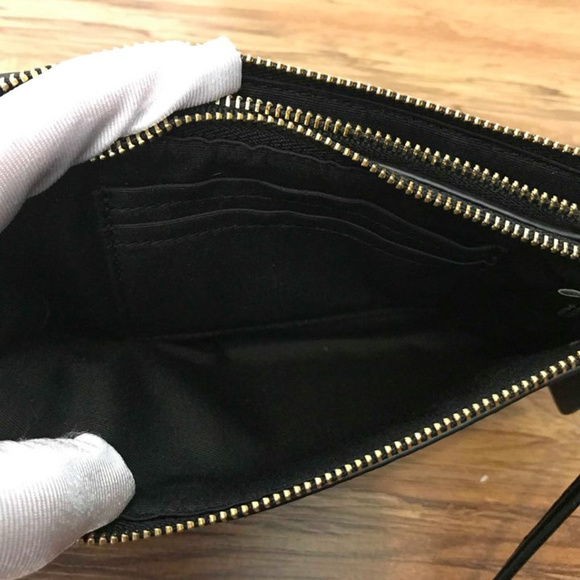 🍁Coach Signature PVC Leather🍁 - Picture 6 of 8